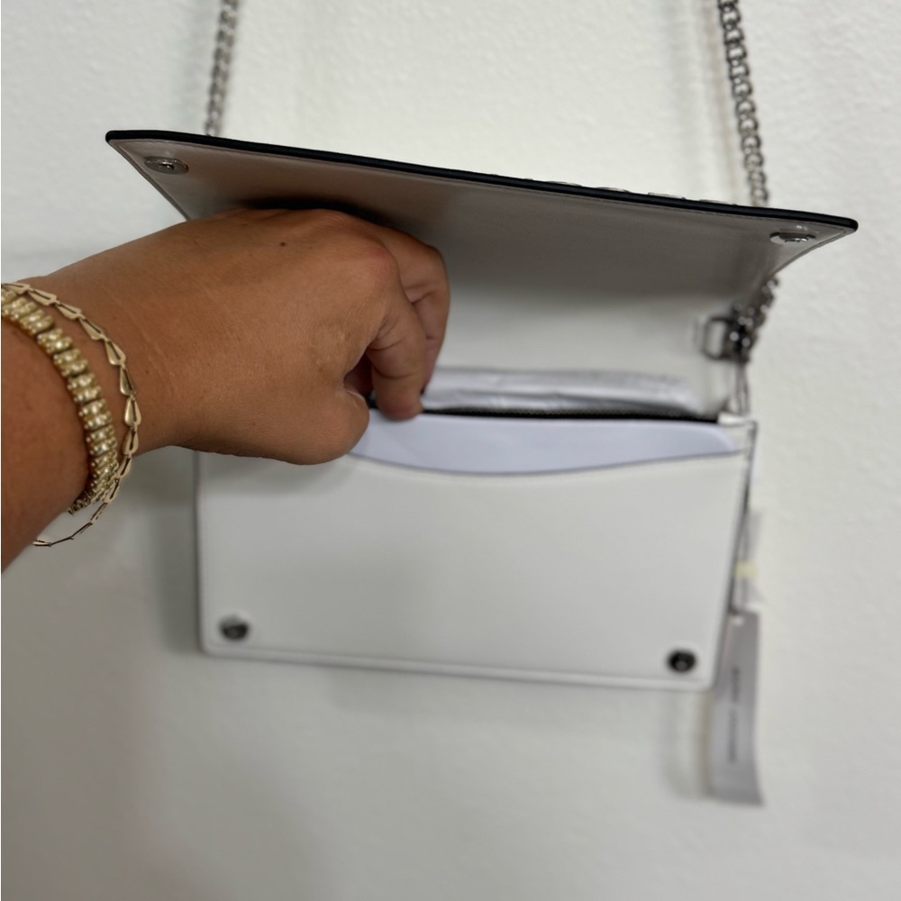 Marc Jacobs Leather Crossbody Bag - Picture 8 of 12